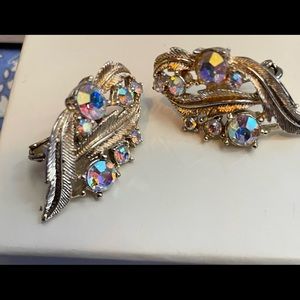 Cora Vintage Clip Earrings